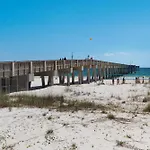 Great Rates Available Now! / Relaxing Coastal Beach Home West Pcb / 3Bd & 2Ba