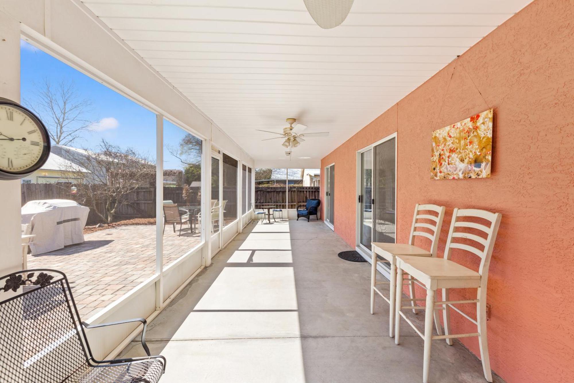 Great Rates Available Now! / Relaxing Coastal West Pcb / 3bd & 2ba Holiday home *