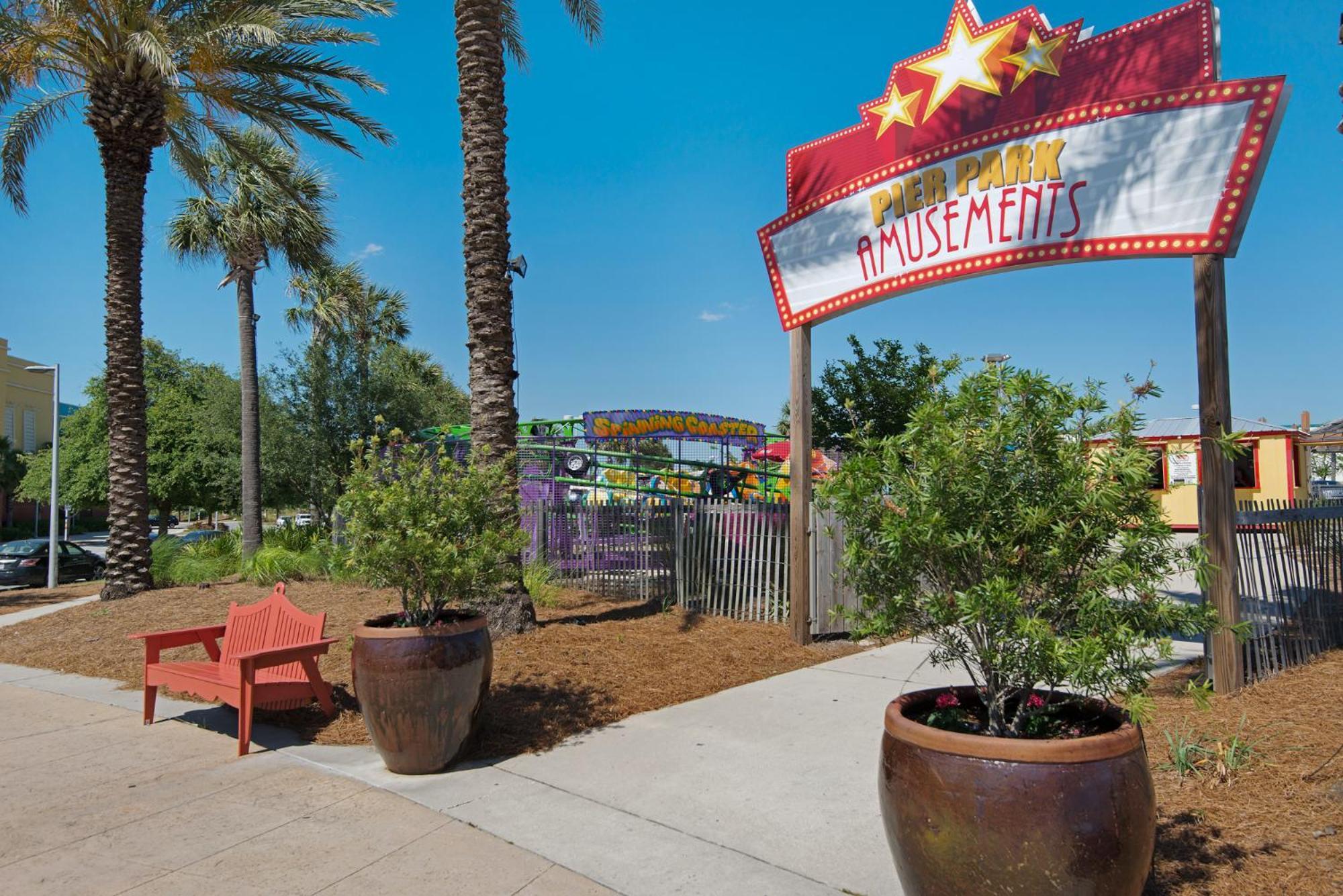 Holiday home Great Rates Available Now! / Relaxing Coastal West Pcb / 3bd & 2ba
