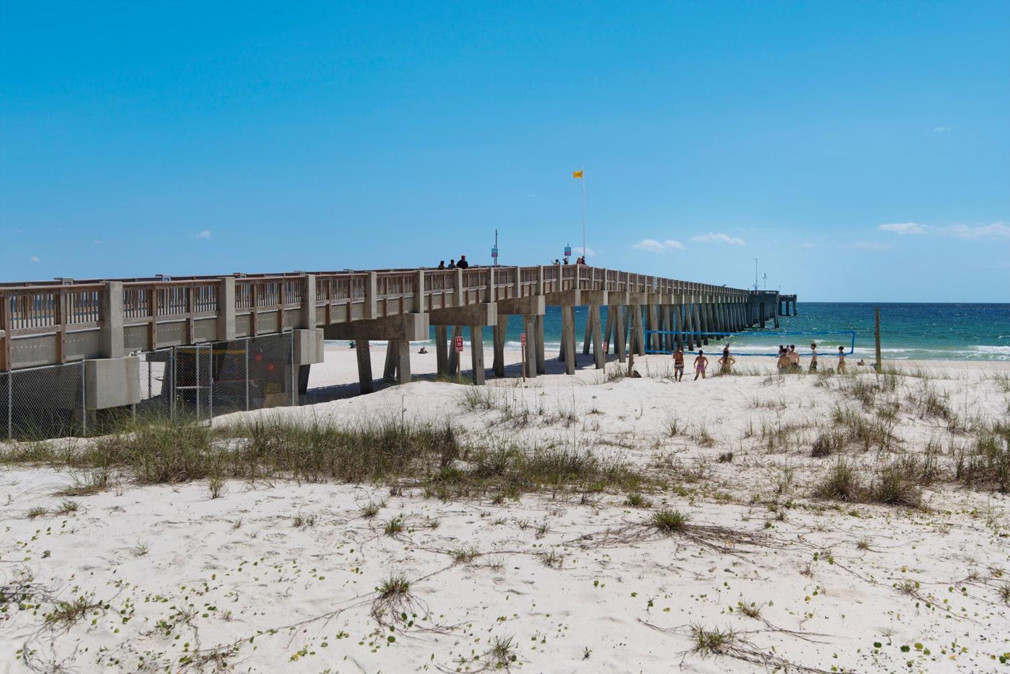 Holiday home Great Rates Available Now! / Relaxing Coastal West Pcb / 3bd & 2ba
